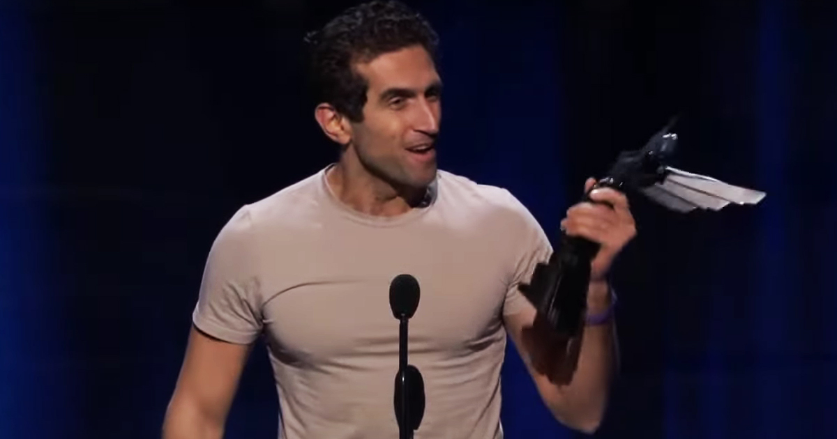 File:Josef Fares presenting Game of the Year, The Game Awards 2022